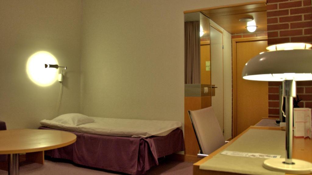 Hotel Kuninkaantie Espoo Habitación foto