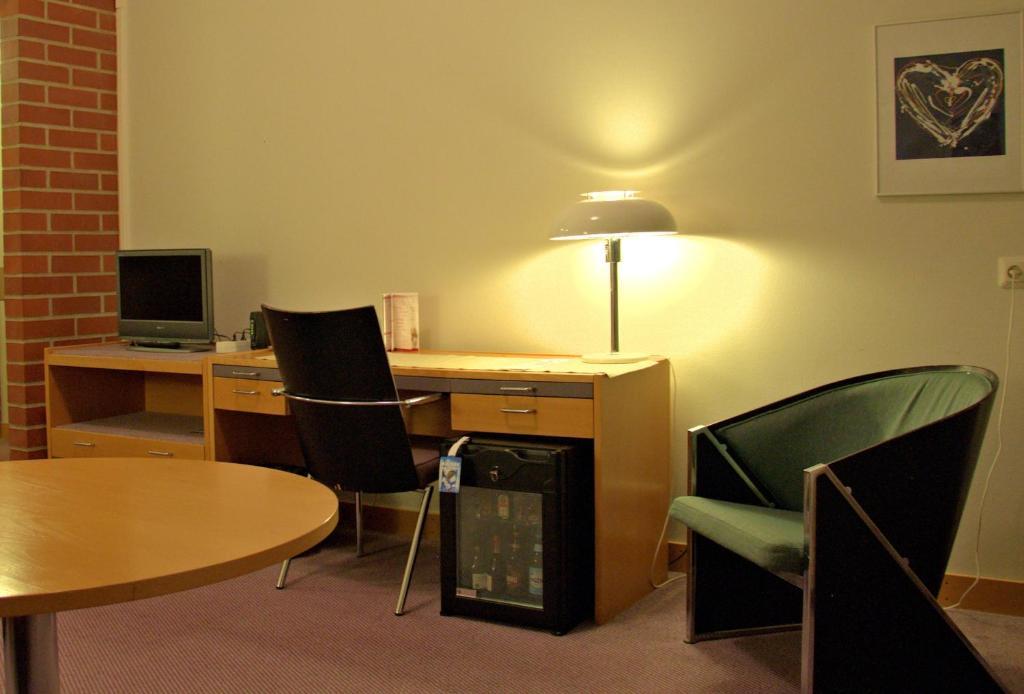 Hotel Kuninkaantie Espoo Habitación foto