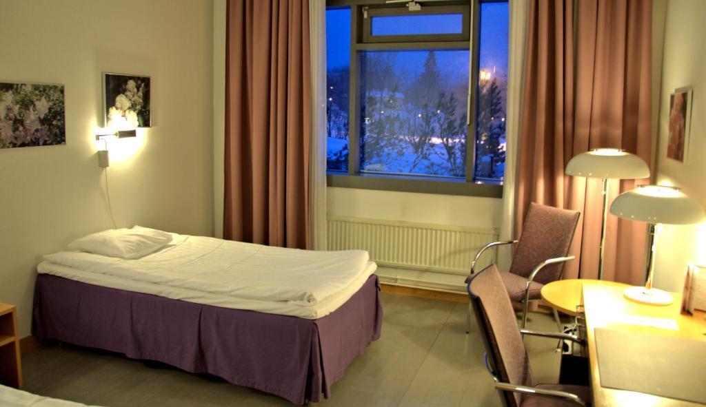 Hotel Kuninkaantie Espoo Habitación foto