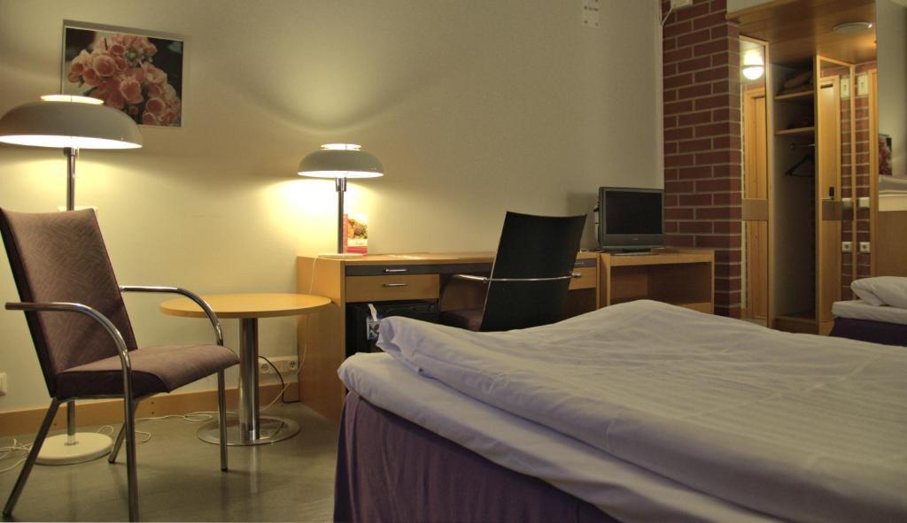 Hotel Kuninkaantie Espoo Habitación foto
