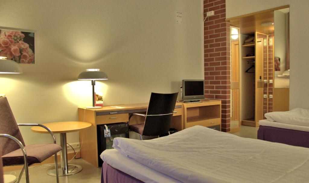 Hotel Kuninkaantie Espoo Habitación foto