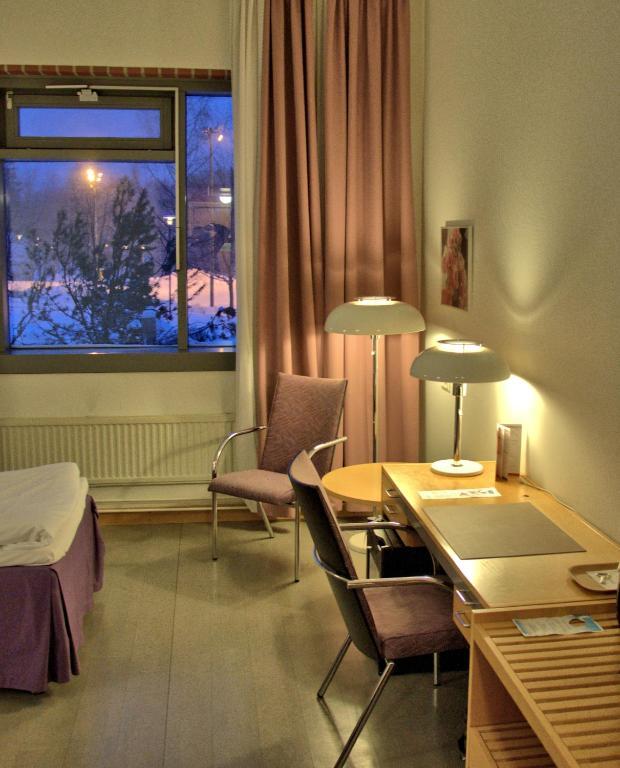 Hotel Kuninkaantie Espoo Habitación foto